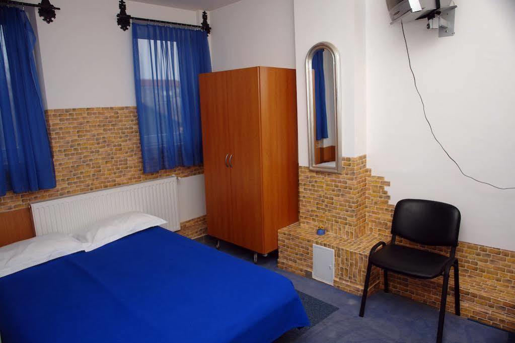 Pensiunea Bianco Nero Timisoara Luaran gambar
